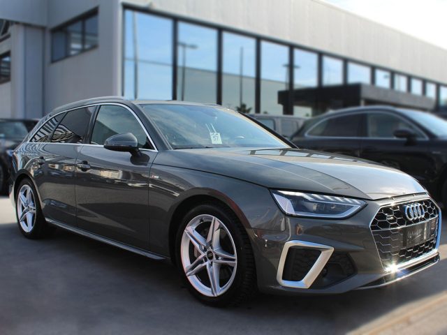 AUDI A4 40 TDI quattro S tronic S line edition 