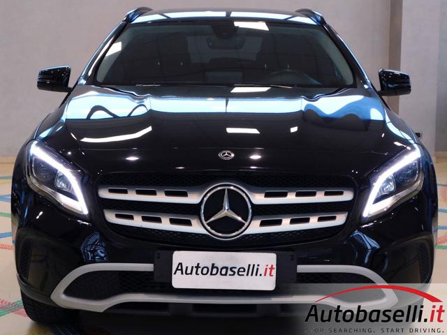 MERCEDES-BENZ GLA 200 180 BUSINESS 122CV,NAVIGATORE,LEDHD, RETROCAMERA 