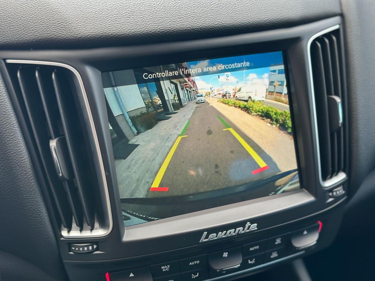 MASERATI Levante V6 Diesel 250cv AWD Granlusso MY20 - 9