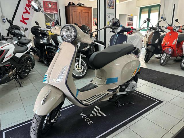 PIAGGIO Vespa 125 Primavera beige avvolgente pastello