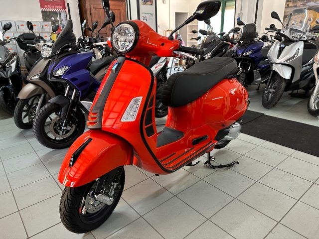 VESPA GTS 300 SuperSport Orange pastello