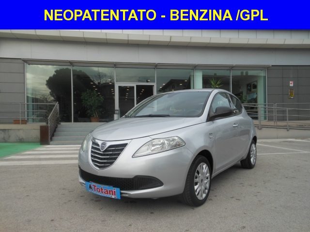 LANCIA Ypsilon Argento metallizzato