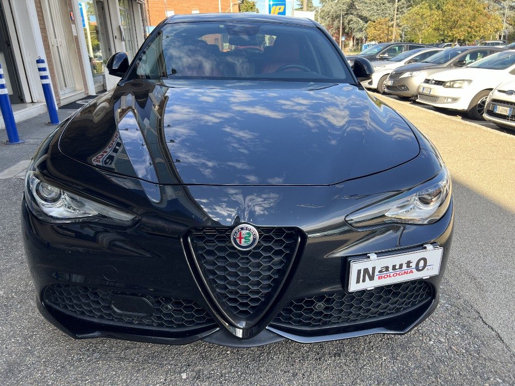 Foto ALFA ROMEO Giulia 2.2 Turbodiesel 210 CV AT8 AWD Q4 Veloce 30 MESI G usato Bologna