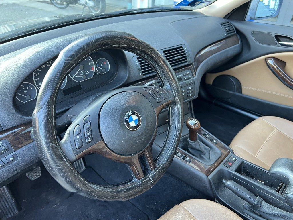 Foto BMW 330 Ci cat YOUNGTIMER MANUALE TETTO APRIBILE usato Bologna