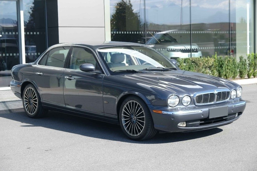 JAGUAR XJ 2.7 D V6 cat Executive - 7