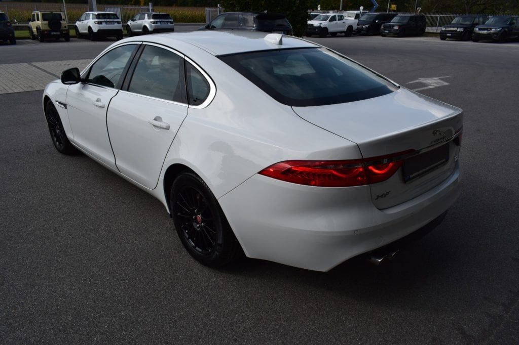 JAGUAR XF 2.0 D 180 CV AWD aut. Prestige - 6