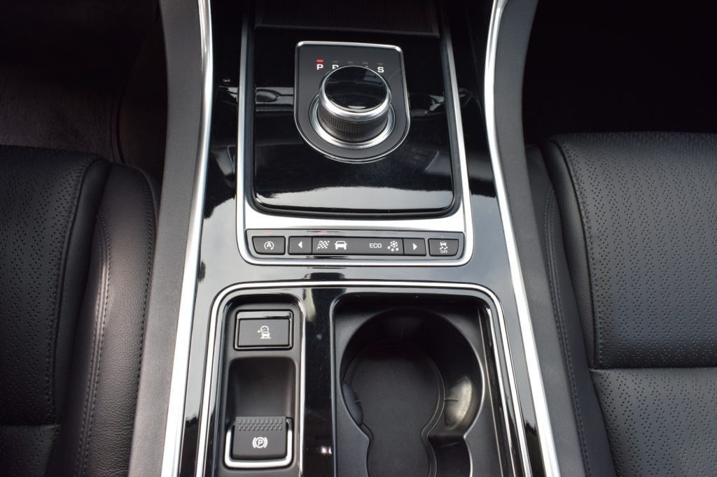 JAGUAR XF 2.0 D 180 CV AWD aut. Prestige - 14