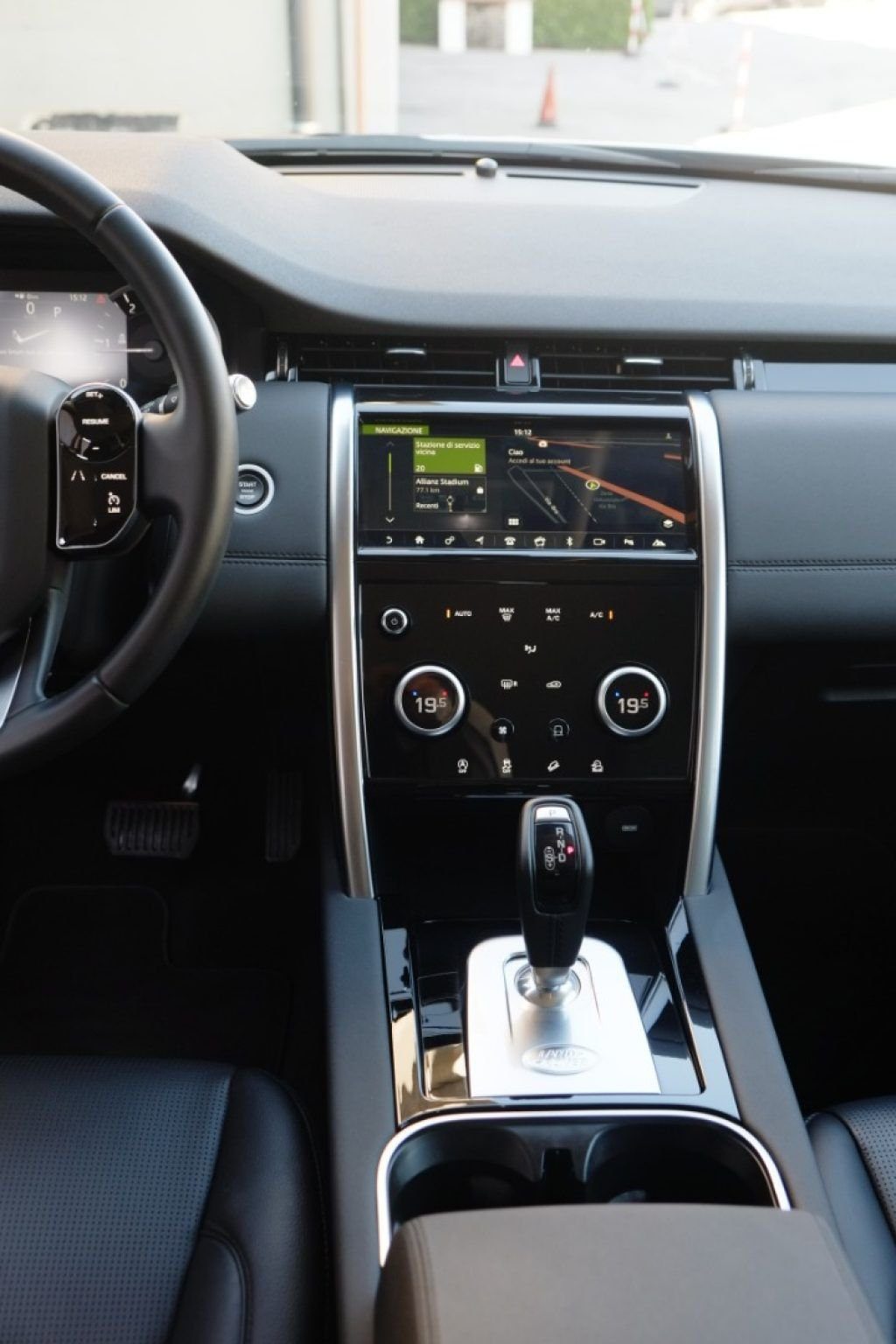 LAND ROVER Discovery Sport 2.0D AWD Auto S - BLACK PACK - - 15