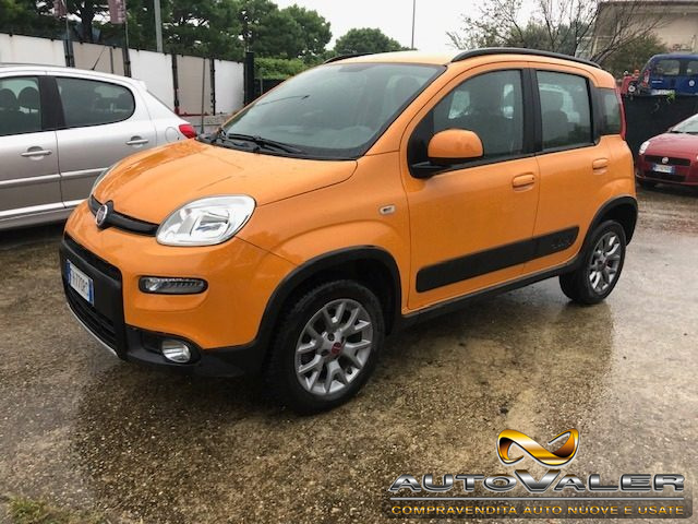 FIAT Panda 0.9 TwinAir Turbo S&S 4x4 . 