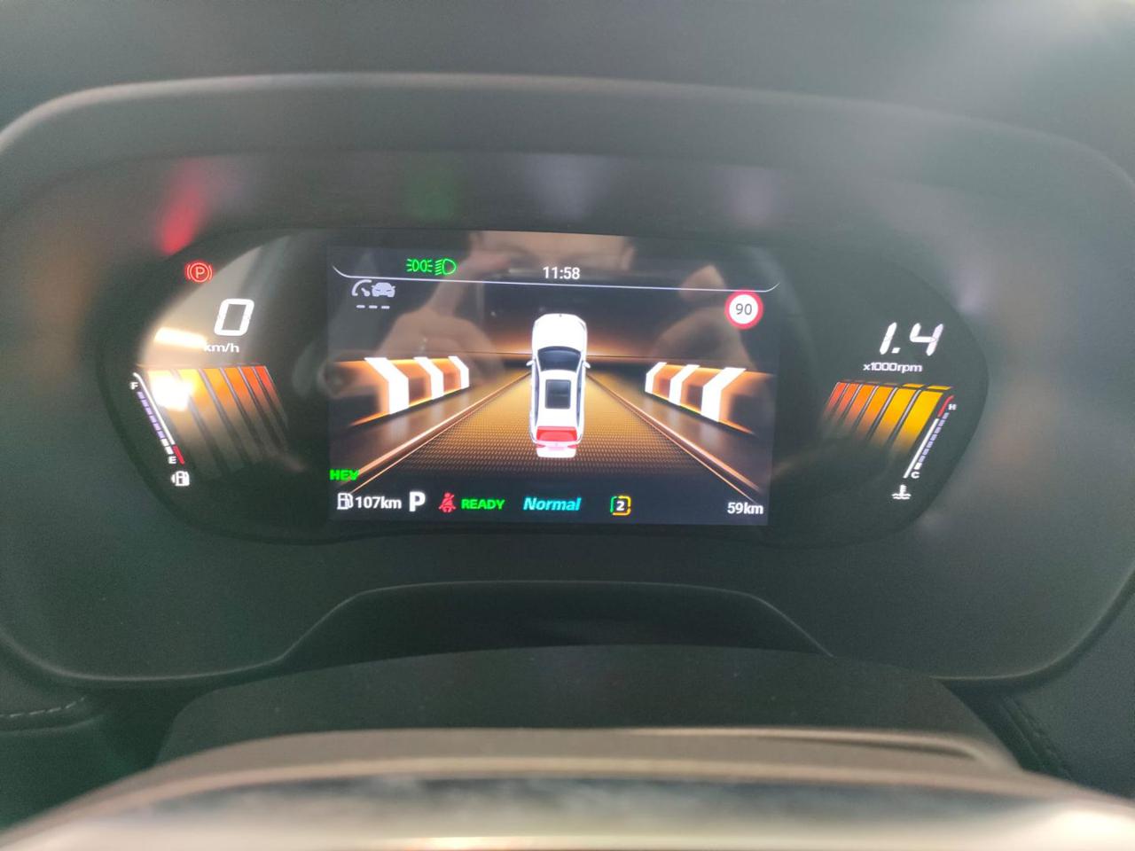 MG ZS Hybrid+ Luxury - 10