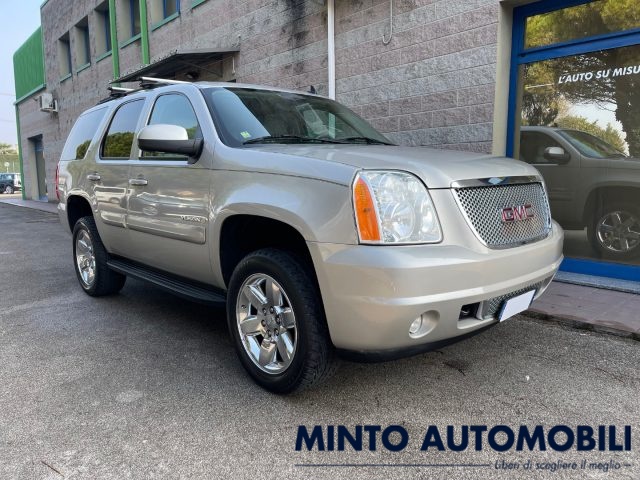 GMC Yukon 5.3 V8 324CV 7 POSTI 4WD AUTOMATICA GANCIO TRAINO 