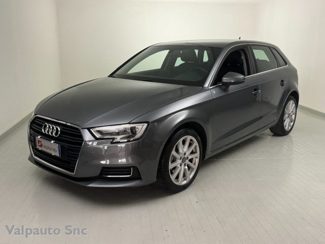 AUDI A3 grigio medio metallizzato