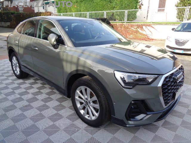 AUDI Q3 35 TDI 