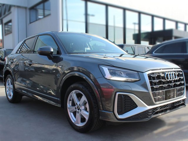 AUDI Q2 30 TDI S line Edition 