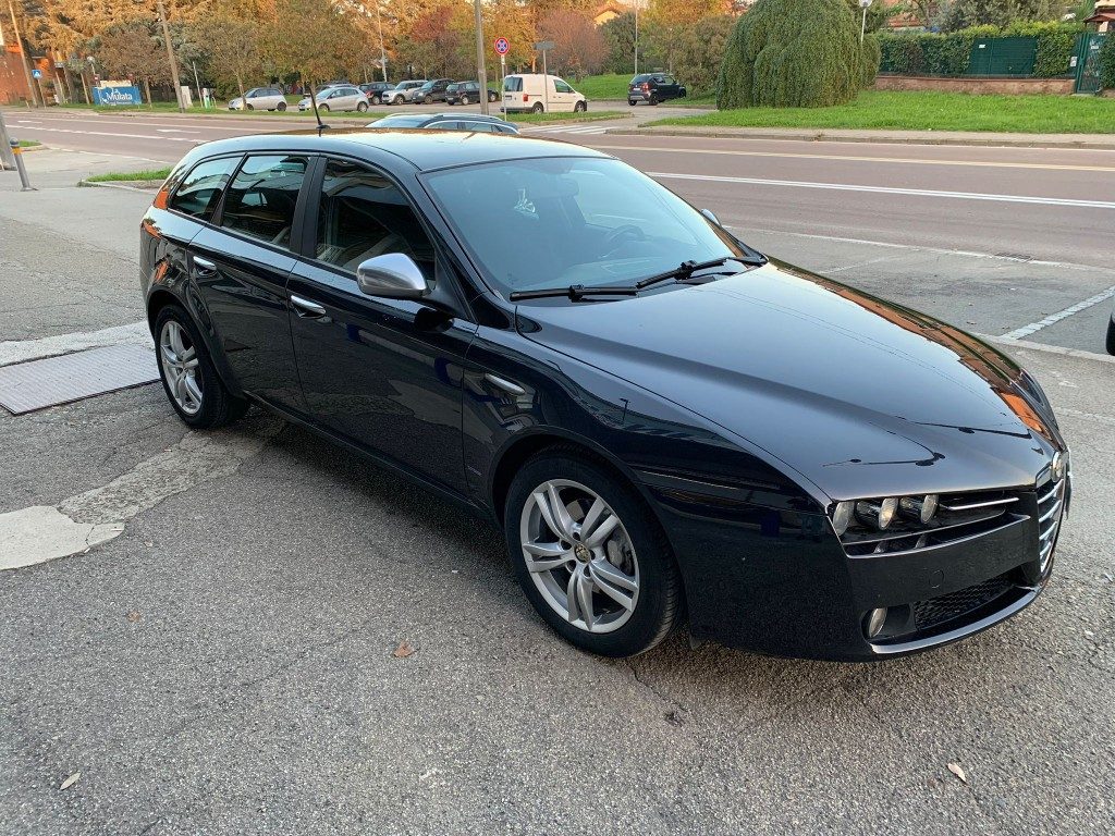 Foto ALFA ROMEO 159 2.0 JTDm 136 CV Sportwagon Super SOLO 102.000KM usato Bologna