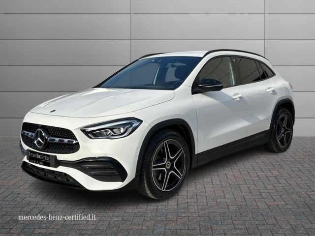 MERCEDES-BENZ GLA 180 d Automatic Premium 