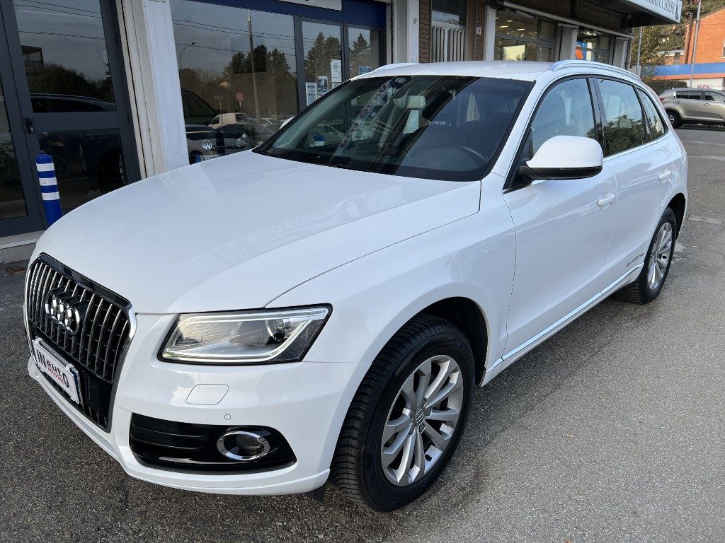 Foto AUDI Q5 2.0 TDI 190 CV clean diesel quattro S tronic Busin usato Bologna