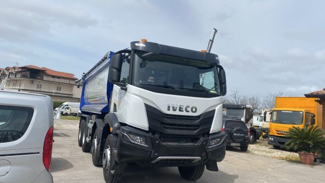 IVECO  Bianco pastello