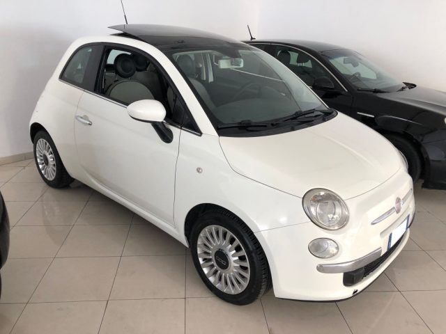 FIAT 500 Bianco pastello