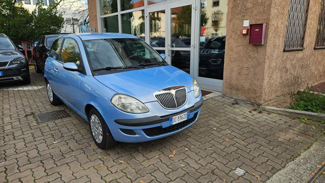 LANCIA Ypsilon Azzurro metallizzato