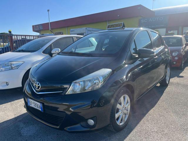 TOYOTA Yaris 1.0 5 porte Lounge 