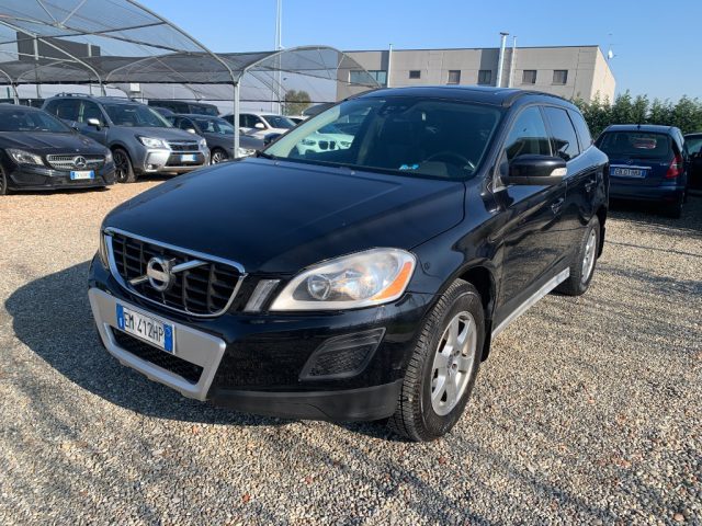 VOLVO XC60 D5 AWD Geartronic Summum 