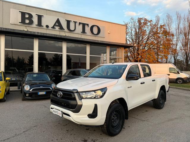 TOYOTA Hilux 2.4 D-4D 4WD 4 porte Double Cab Comfort 