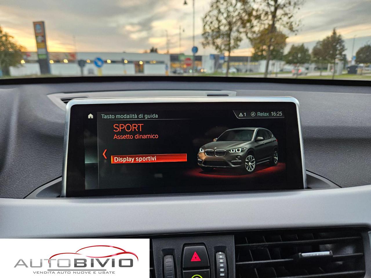 BMW X1 sDrive18d Business Advantage automatic - 29