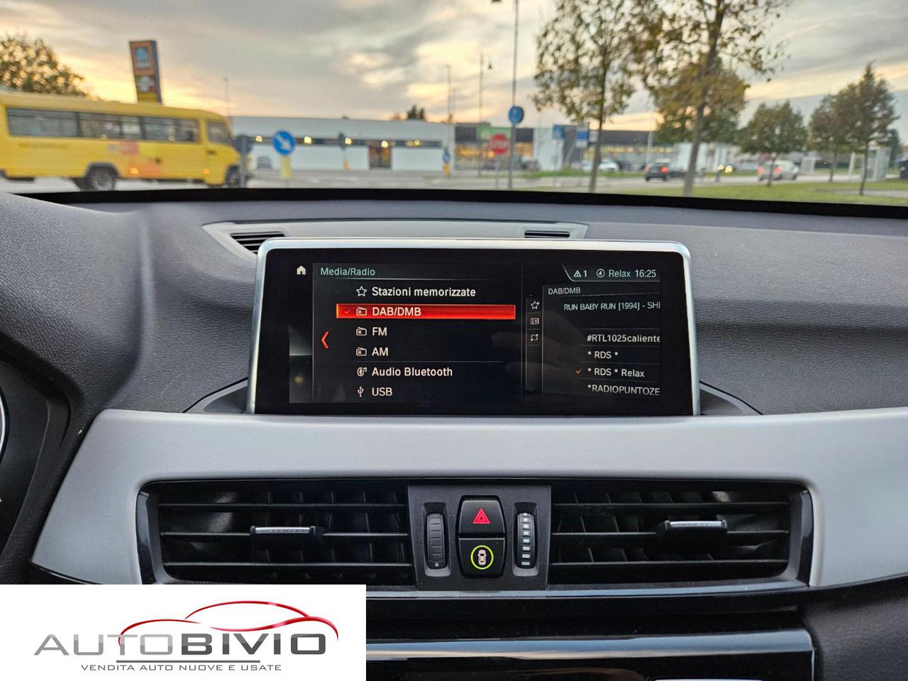 BMW X1 sDrive18d Business Advantage automatic - 27