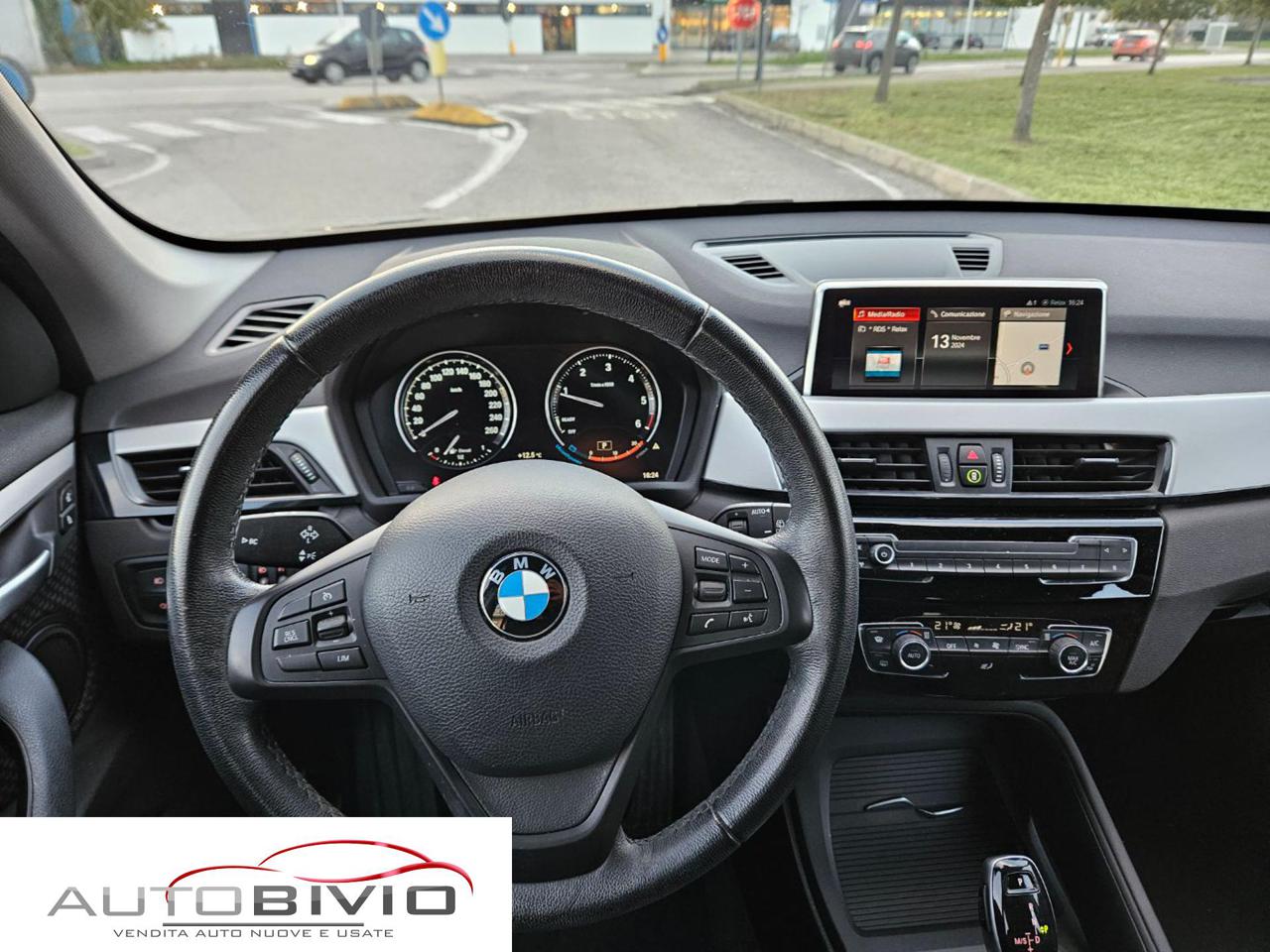 BMW X1 sDrive18d Business Advantage automatic - 24