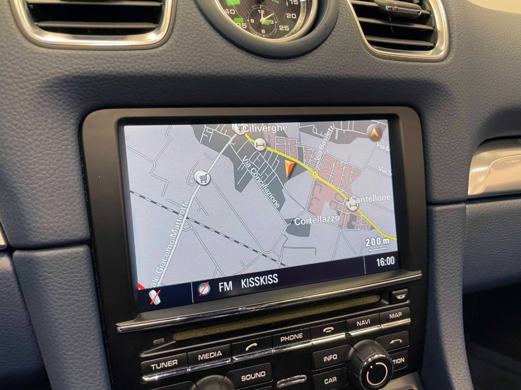 PORSCHE Boxster 2.7 PDK - 24