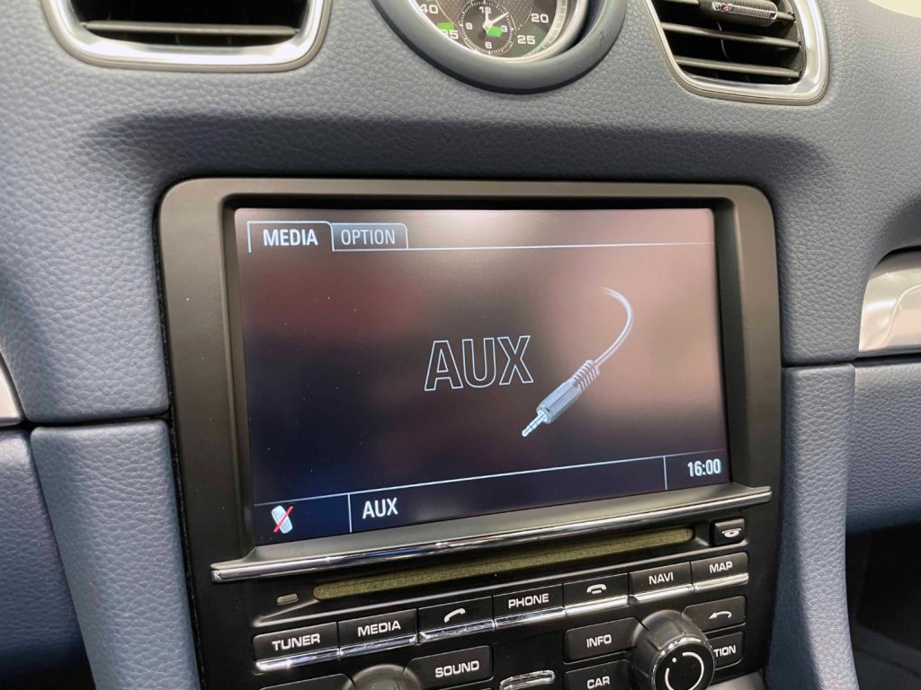 PORSCHE Boxster 2.7 PDK - 25