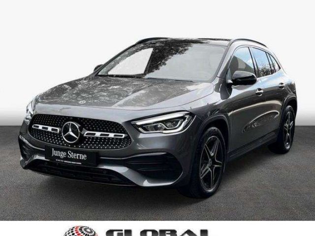 MERCEDES-BENZ GLA 200 d 4Matic Premium AMG/ MBUX/Night/Panorama/360° 