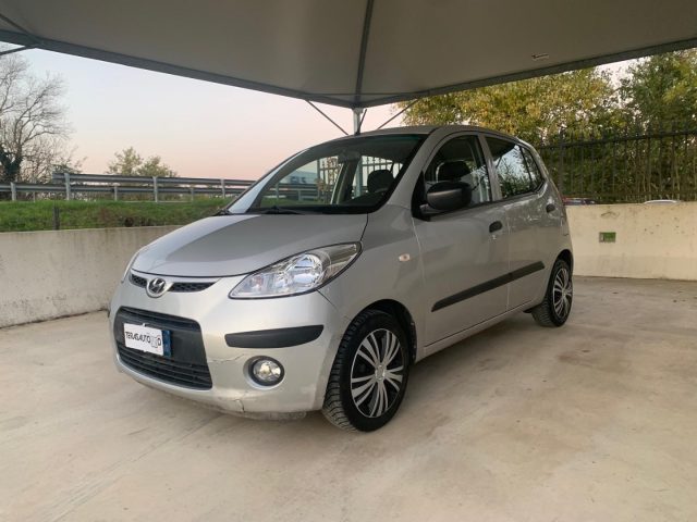 HYUNDAI i10 1.1 12V POCHI CHILOMETRI OK NEOPATENTATI 