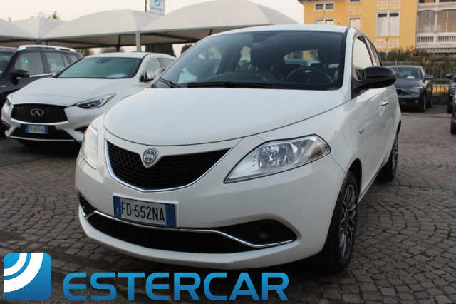 LANCIA Ypsilon 1.2 69CV 5 porte Gold NEOPATENTATI 