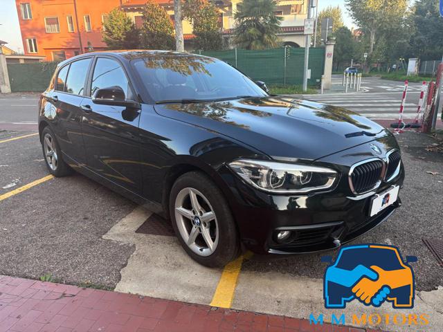 BMW 118 d xDrive 5p. Urban 