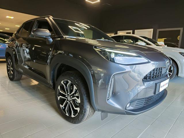 TOYOTA Yaris Cross Grigio scuro metallizzato