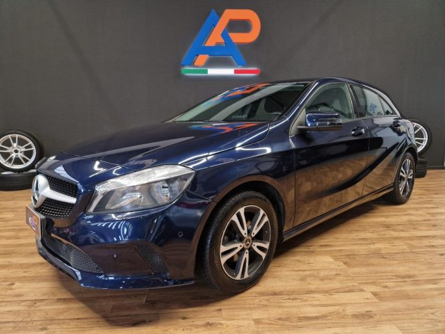 MERCEDES-BENZ A 180 d Premium 