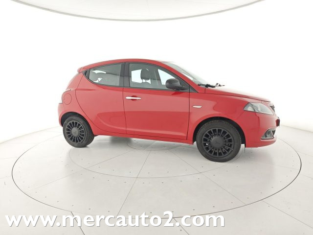 LANCIA Ypsilon Rosso metallizzato