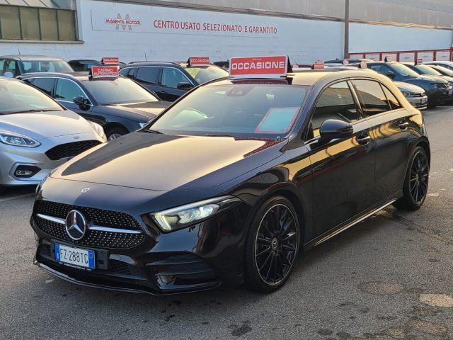 MERCEDES-BENZ A 200 Premium Auto Pack Night Pack Luci 