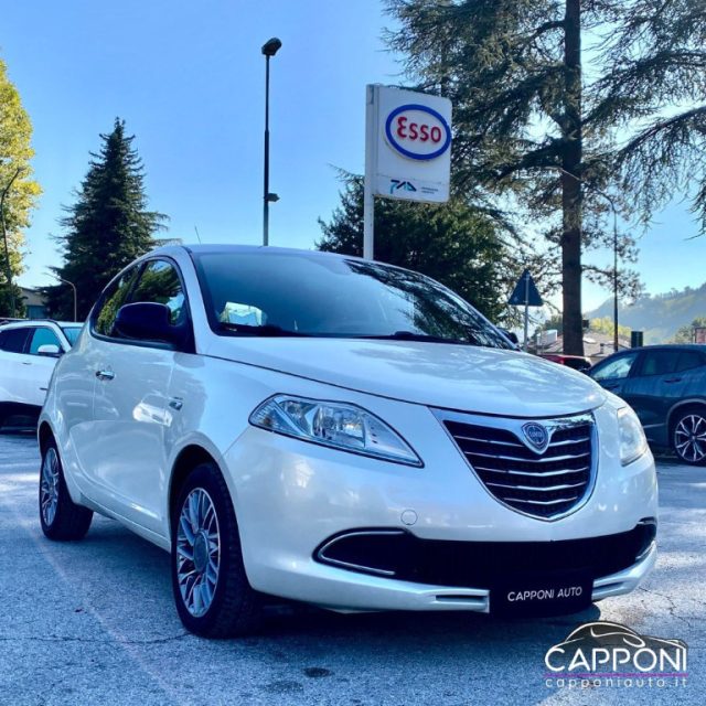 LANCIA Ypsilon 1.2 69 CV 5 porte OK NEOPATENTATI 