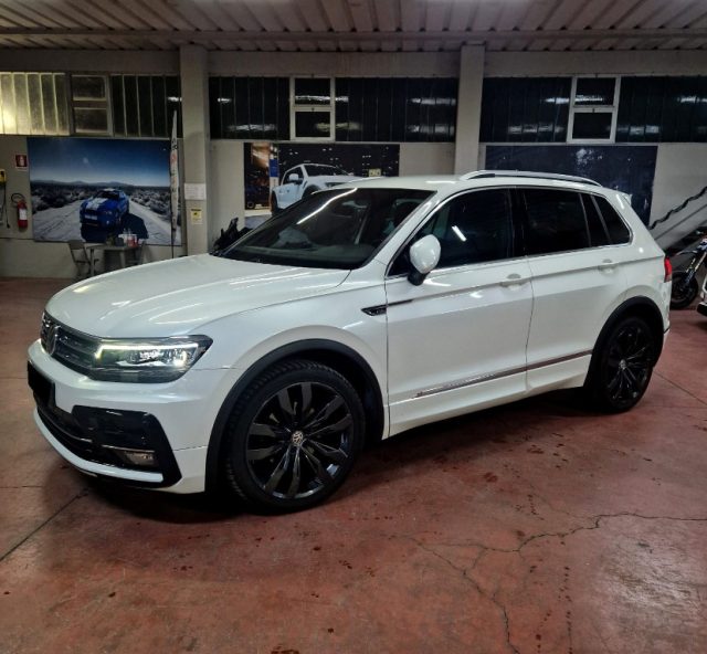 VOLKSWAGEN Tiguan 2.0 TDI R Line Virtual/LED 