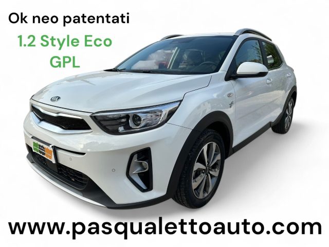 KIA Stonic Bianco pastello