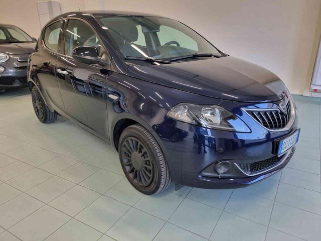 LANCIA Ypsilon 1.0 FireFly 5 porte S&S Hybrid Ecochic Silver 