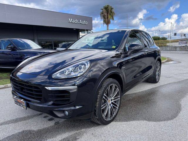 PORSCHE Cayenne 3.0 Diesel Platinum Edition 