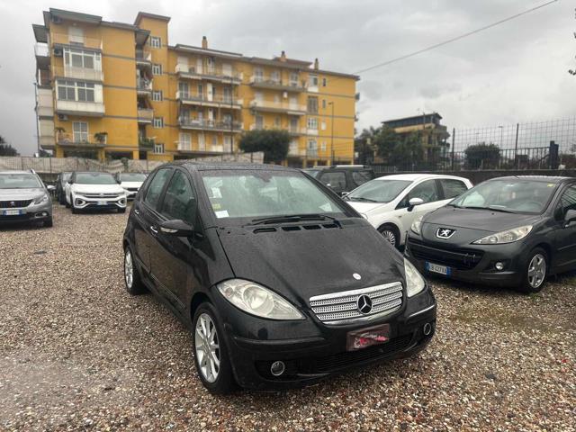 MERCEDES-BENZ A 180 Nero metallizzato