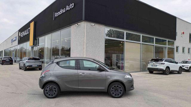 LANCIA Ypsilon 1.0 FireFly 5 porte S&S Hybrid Silver Plus 