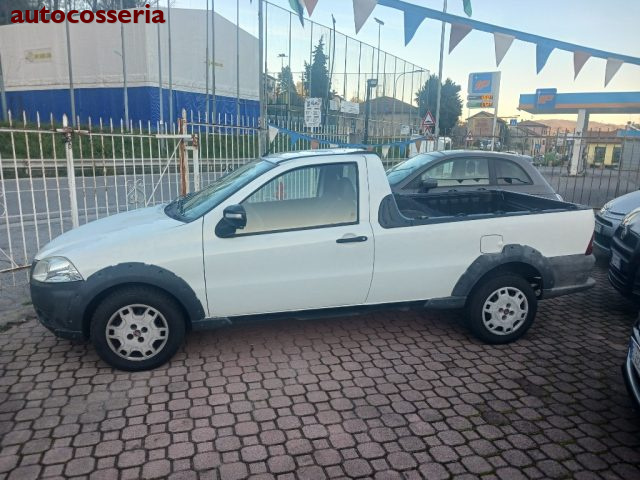 FIAT Strada Bianco pastello