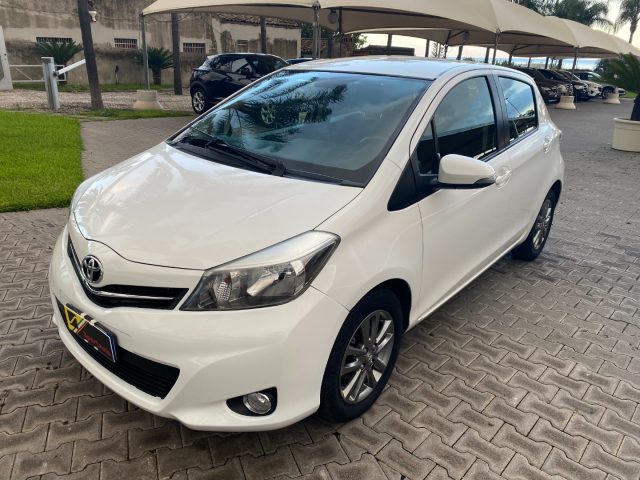 TOYOTA Yaris 1.0 5 porte Active 