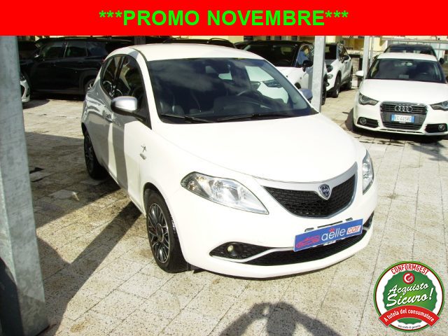 LANCIA Ypsilon 1.2 69 CV 5 porte Platinum 